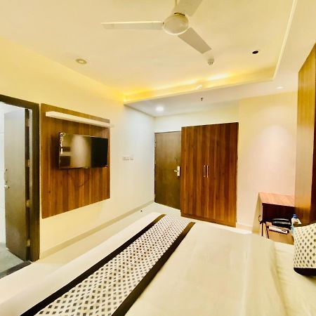 Stay Near Golden Temple By An Hotels อัมริตสา ภายนอก รูปภาพ