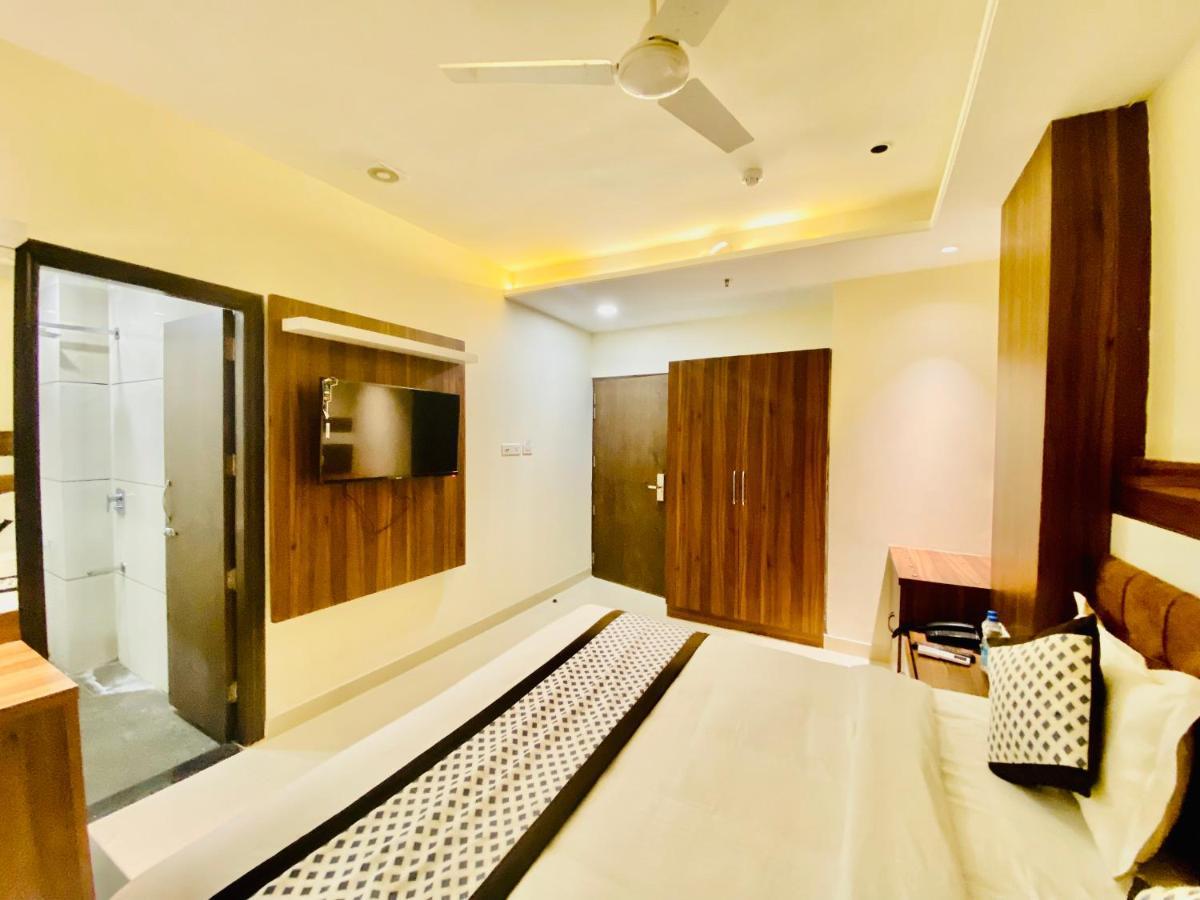 Stay Near Golden Temple By An Hotels อัมริตสา ภายนอก รูปภาพ